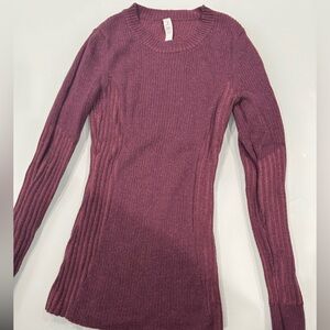 LULU LEMON sweater shirt